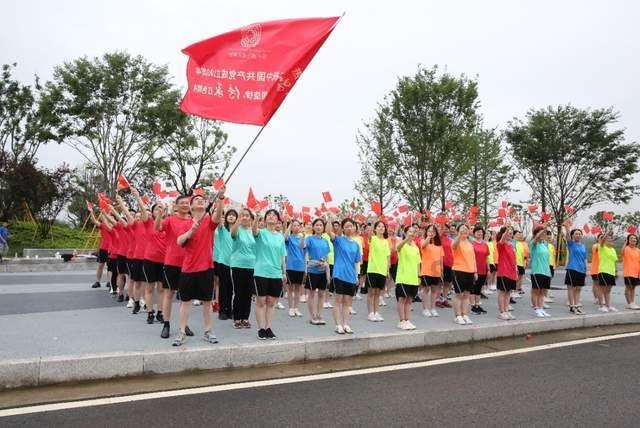 在部队义务兵能学车吗游戏画面
